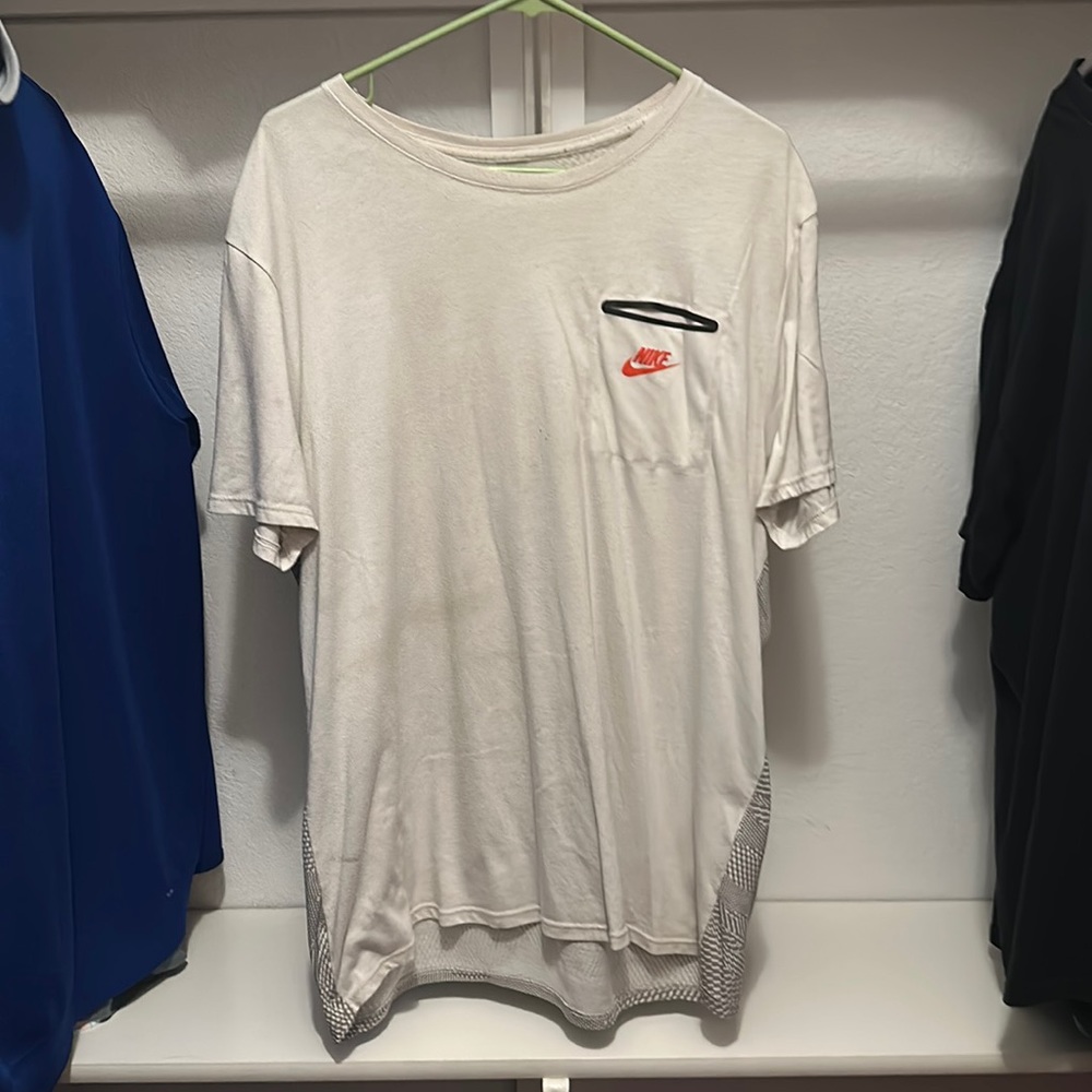The Nike Tee T-Shirt